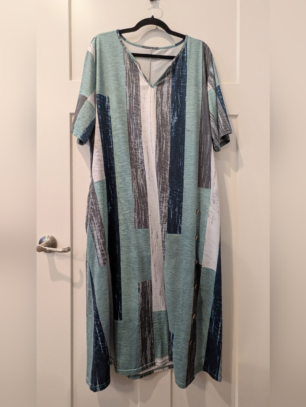 Relaxed V-Neck Maxi Dress in Mint and Navy Stripe